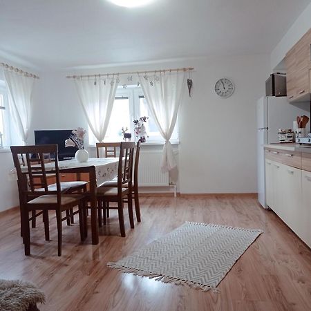 Apartman Paula -Dovolenka Pri Aquaparku Liptovsky Mikulas Exterior photo